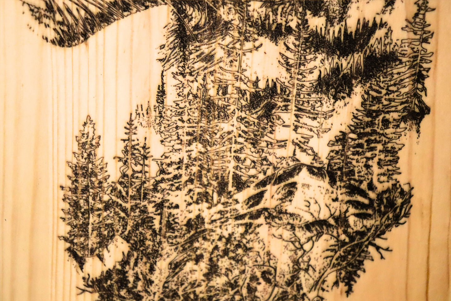 Holzbild Panther – personalisierbar